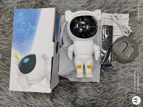 Astronaut Lamp